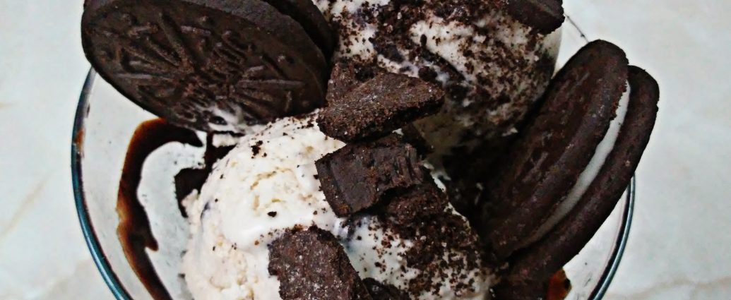ESPECTACULAR HELADO DE GALLETITAS DE CHOCOLATE Y CREMA DE VAINILLA